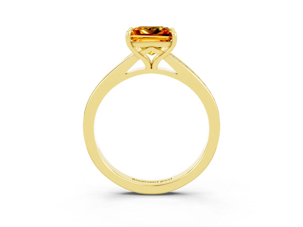 Yellow gold Princess Cut Citrine Solitaire Ring with Pavé Band and Prong Setting