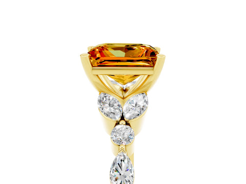Yellow gold Princess Cut Citrine Solitaire Ring with Side Stones and Four-Prong Setting_17