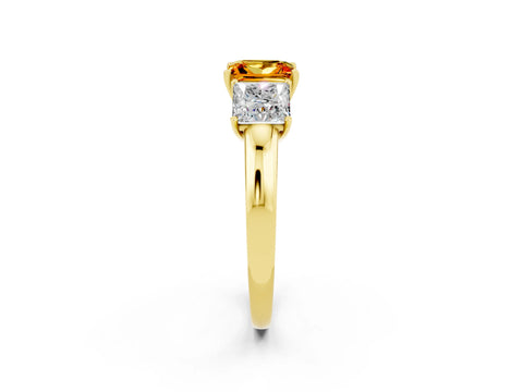 Yellow gold Princess Cut Citrine Three-Stone Ring with Four-Prong Setting and Classic Band_2