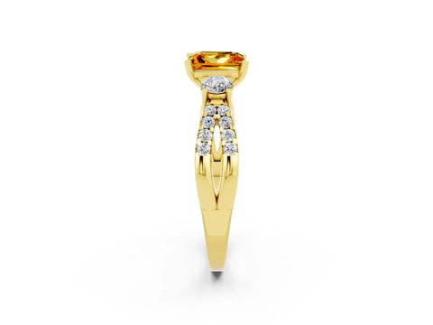 Yellow gold Princess Cut Citrine Three-Stone Ring with Pavé Split Shank and Four-Prong Setting_2