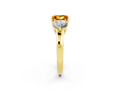 Yellow gold Princess Cut Citrine Three-Stone Ring with Prong Setting and Classic Band_2