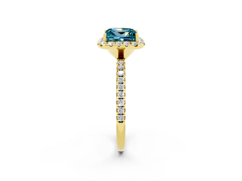 Yellow gold Princess Cut Cut Diamond Floral Halo Engagement Ring with Pavé Band and Prong Setting_2