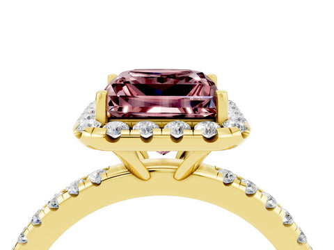 Yellow gold Princess Cut Cut Diamond Floral Halo Engagement Ring with Pavé Band and Prong Setting_4