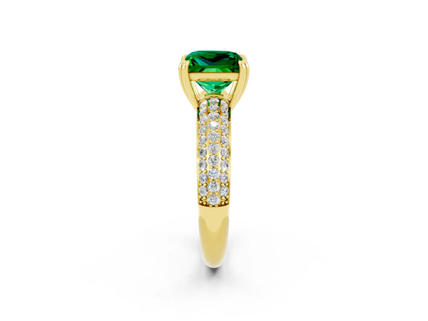 Yellow gold Princess Cut Emerald Vintage Milgrain Ring with Round  Stations