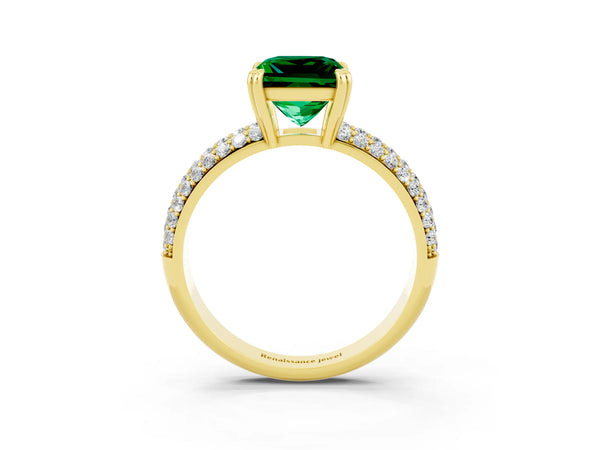 Yellow gold Princess Cut Emerald Vintage Milgrain Ring with Round  Stations