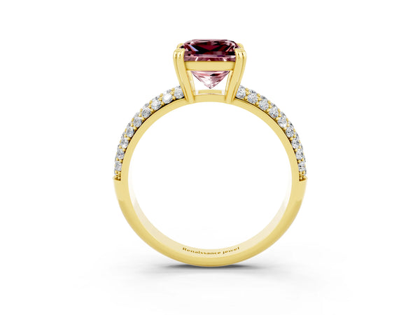 Yellow gold Princess Cut Cut Diamond Milgrain Marquise Band with Prong Setting