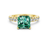 Yellow gold Princess Cut Cut Diamond Pavé Band with Four-Prong Setting