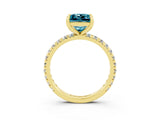 Yellow gold Princess Cut Cut Diamond Pavé Band with Four-Prong Setting_3