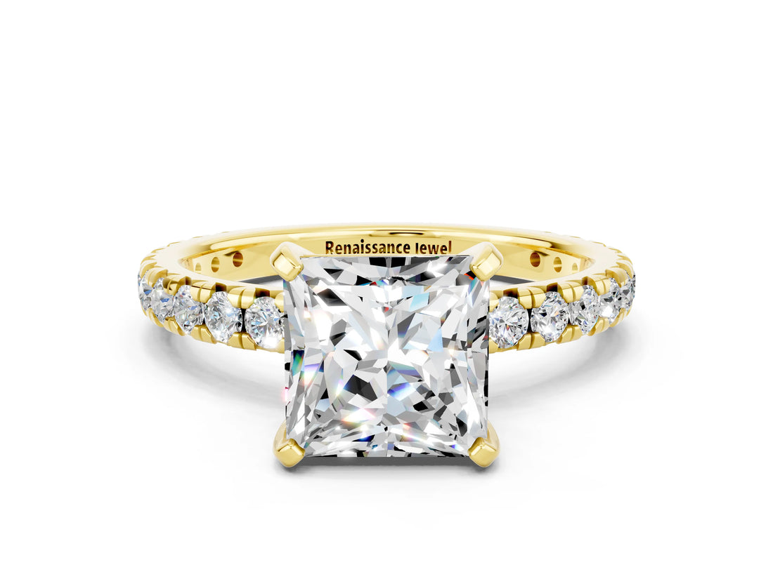 Yellow gold Princess Cut Cut Diamond Pavé Band with Four-Prong Setting