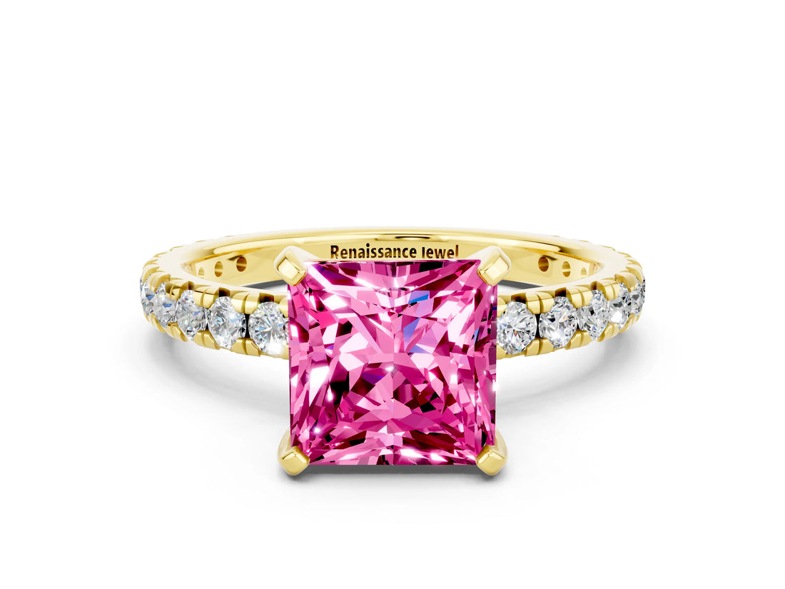 Yellow gold Princess Cut Cut Diamond Pavé Band with Four-Prong Setting