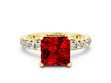 Yellow gold Princess Cut Cut Diamond Pavé Band with Four-Prong Setting