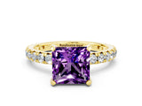 Yellow gold Princess Cut Cut Diamond Pavé Band with Four-Prong Setting