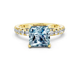 Yellow gold Princess Cut Cut Diamond Pavé Band with Four-Prong Setting