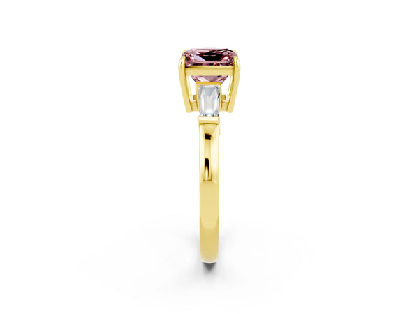 Yellow gold Princess Cut Cut Diamond Ring with Tapered Baguette Side Stones in Four-Prong Setting