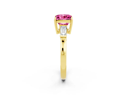 Yellow gold Princess Cut Cut Diamond Ring with Tapered Baguette Side Stones in Four-Prong Setting_2