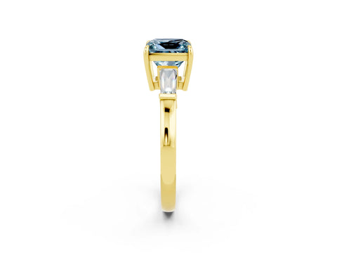 Yellow gold Princess Cut Cut Diamond Ring with Tapered Baguette Side Stones in Four-Prong Setting_2
