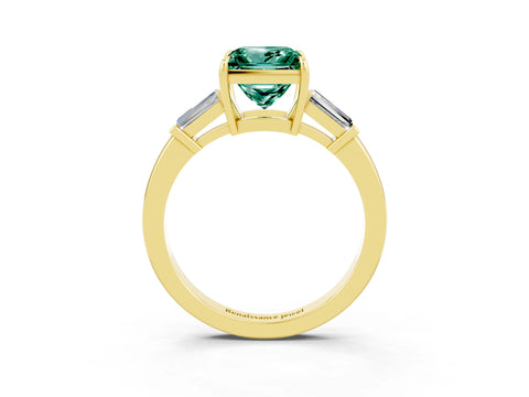 Yellow gold Princess Cut Cut Diamond Ring with Tapered Baguette Side Stones in Four-Prong Setting_3