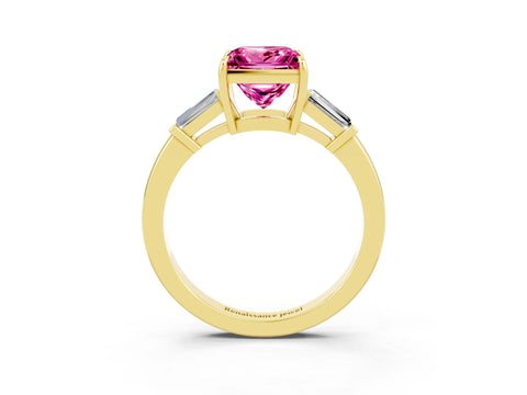 Yellow gold Princess Cut Cut Diamond Ring with Tapered Baguette Side Stones in Four-Prong Setting_3