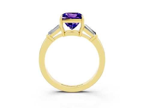 Yellow gold Princess Cut Cut Diamond Ring with Tapered Baguette Side Stones in Four-Prong Setting_3