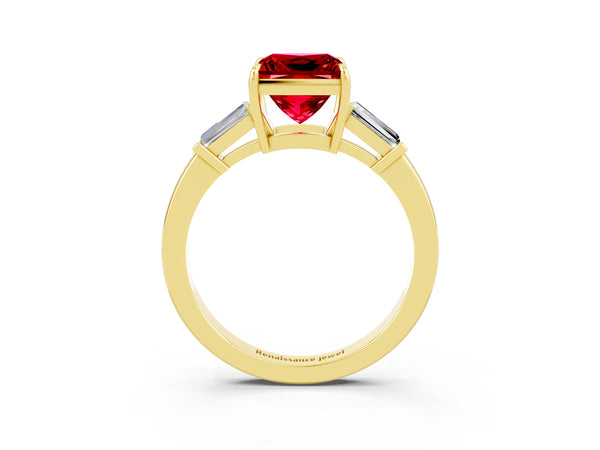 Yellow gold Princess Cut Cut Diamond Ring with Tapered Baguette Side Stones in Four-Prong Setting