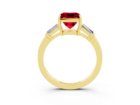 Yellow gold Princess Cut Cut Diamond Ring with Tapered Baguette Side Stones in Four-Prong Setting_3