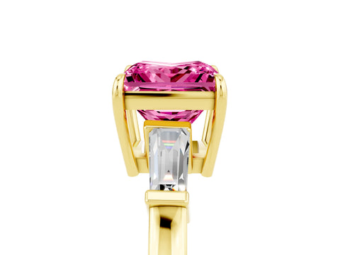 Yellow gold Princess Cut Cut Diamond Ring with Tapered Baguette Side Stones in Four-Prong Setting_5