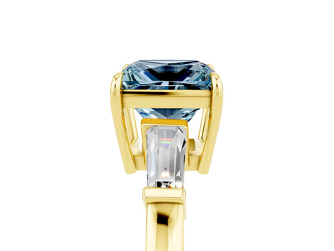 Yellow gold Princess Cut Cut Diamond Ring with Tapered Baguette Side Stones in Four-Prong Setting_5