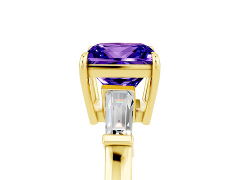 Yellow gold Princess Cut Cut Diamond Ring with Tapered Baguette Side Stones in Four-Prong Setting_5