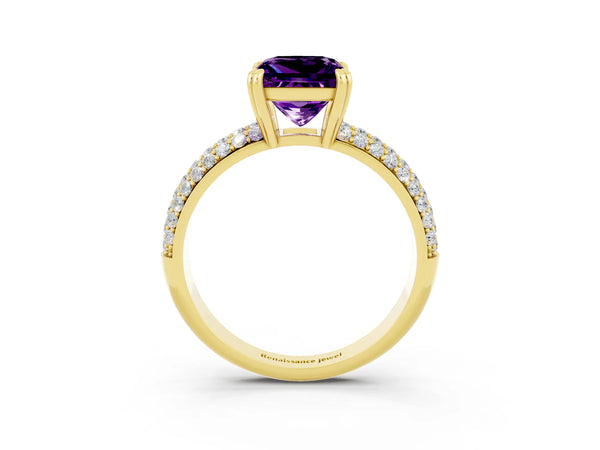 Yellow gold Princess Cut Amethyst Solitaire Ring with Multi-Row Round Pavé Band and Prong Setting