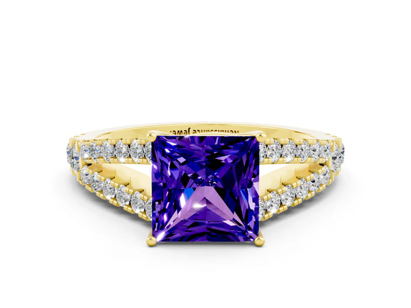 Yellow gold Princess Cut Tanzanite Split Shank Engagement Ring with Round Pavé and Prong Setting