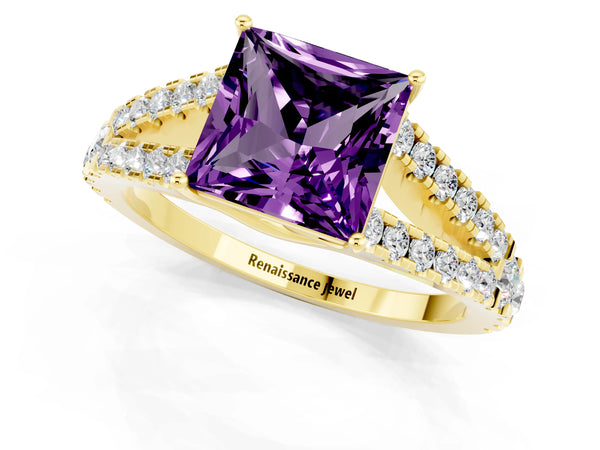 Yellow gold Princess Cut Amethyst Split Shank Engagement Ring with Round Pavé and Prong Setting