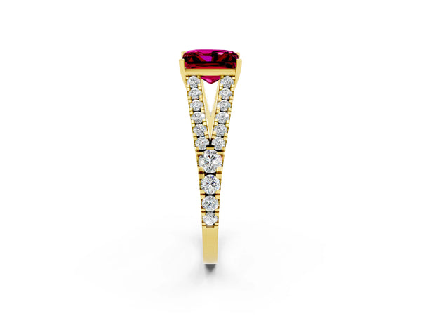 Yellow gold Princess Cut Garnet Split Shank Engagement Ring with Round Pavé and Prong Setting
