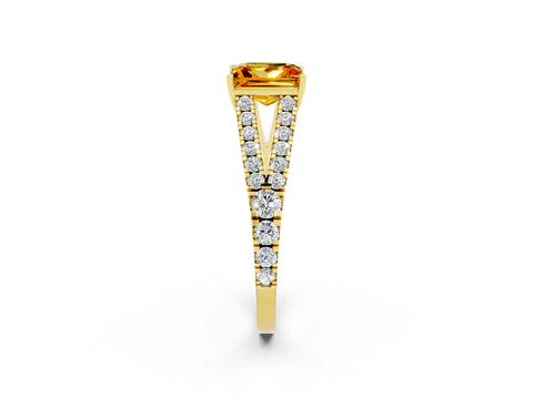 Yellow gold Princess Cut Cut Split Shank Pave Diamond Engagement Ring with Four-Prong Setting_2