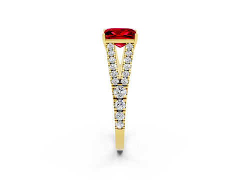 Yellow gold Princess Cut Cut Split Shank Pave Diamond Engagement Ring with Four-Prong Setting_2