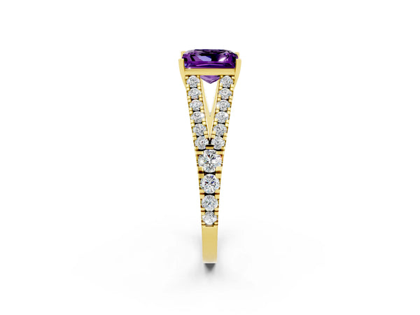 Yellow gold Princess Cut Amethyst Split Shank Engagement Ring with Round Pavé and Prong Setting