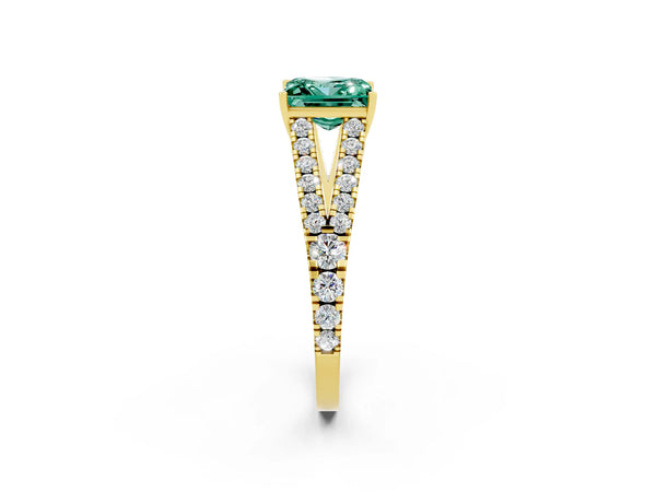Yellow gold Princess Cut Green Sapphire Split Shank Engagement Ring with Round Pavé and Prong Setting