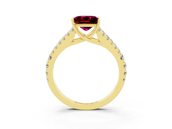 Yellow gold Princess Cut Garnet Split Shank Engagement Ring with Round Pavé and Prong Setting