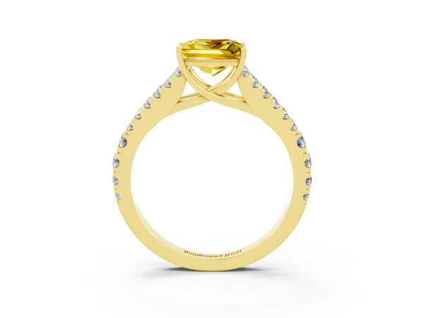 Yellow gold Princess Cut Yellow Sapphire Split Shank Engagement Ring with Round Pavé and Prong Setting