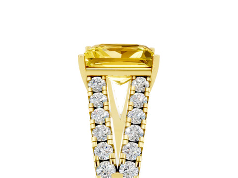 Yellow gold Princess Cut Cut Split Shank Pave Diamond Engagement Ring with Four-Prong Setting_5
