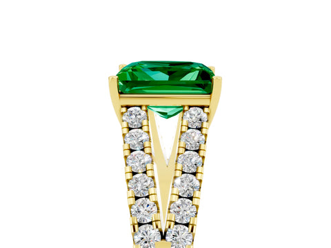 Yellow gold Princess Cut Cut Split Shank Pave Diamond Engagement Ring with Four-Prong Setting_5
