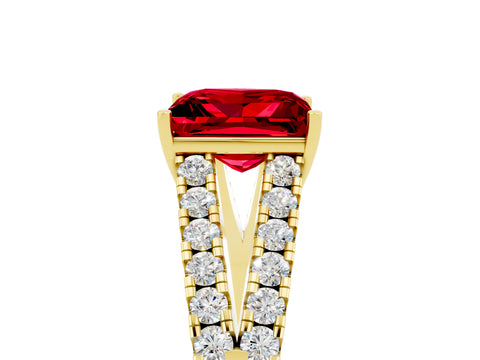 Yellow gold Princess Cut Cut Split Shank Pave Diamond Engagement Ring with Four-Prong Setting_5