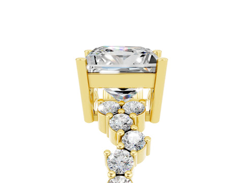Yellow gold Princess Cut Diamond Cluster Pavé Band with Four-Prong Setting_16