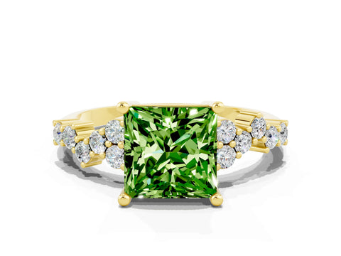 Yellow gold Princess Cut Diamond Cluster Pavé Band with Four-Prong Setting_18