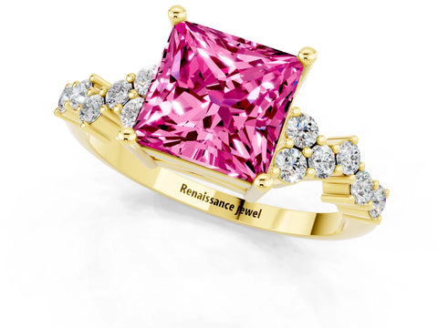 Yellow gold Princess Cut Diamond Cluster Pavé Band with Four-Prong Setting_1