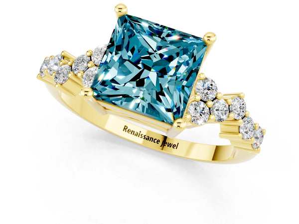 Yellow gold Princess Cut Diamond Cluster Pavé Band with Four-Prong Setting