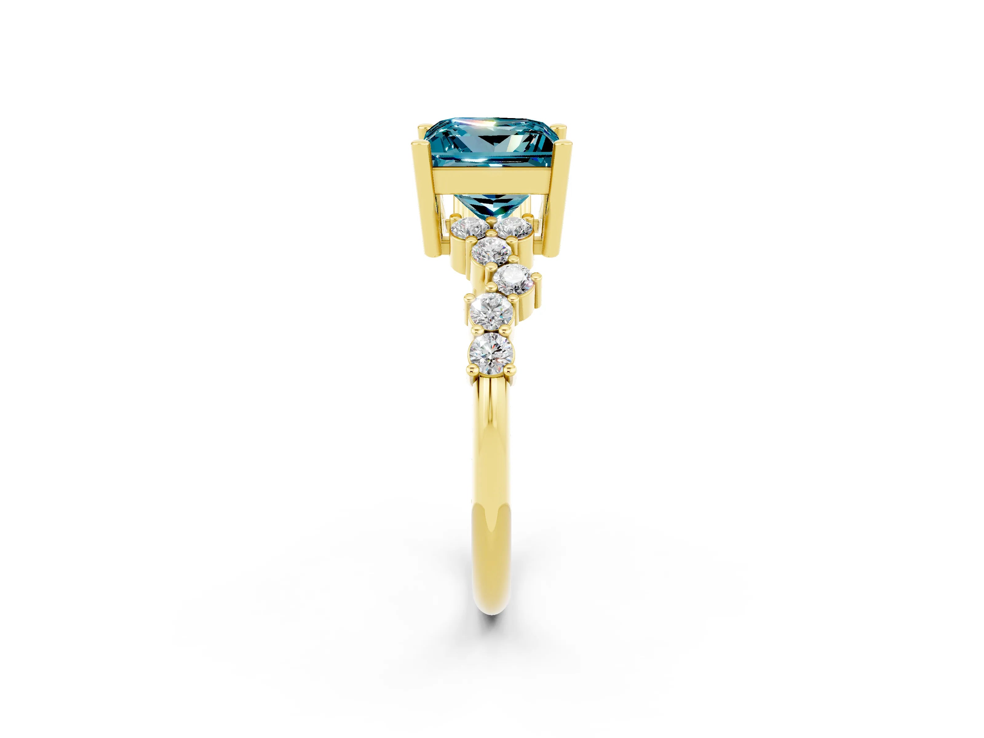 Yellow gold Princess Cut Diamond Cluster Pavé Band with Four-Prong Setting_24