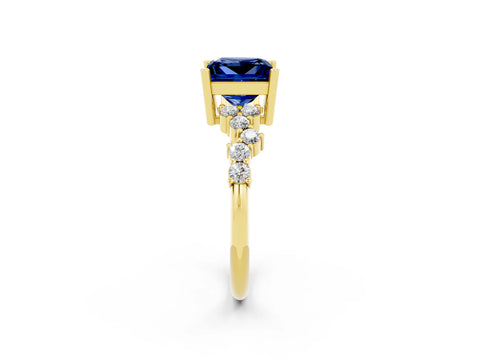 Yellow gold Princess Cut Diamond Cluster Pavé Band with Four-Prong Setting_24