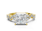 Yellow gold Princess Cut Diamond Cluster Pavé Band with Four-Prong Setting_3