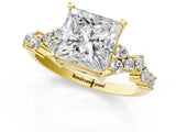Yellow gold Princess Cut Diamond Cluster Pavé Band with Four-Prong Setting_4