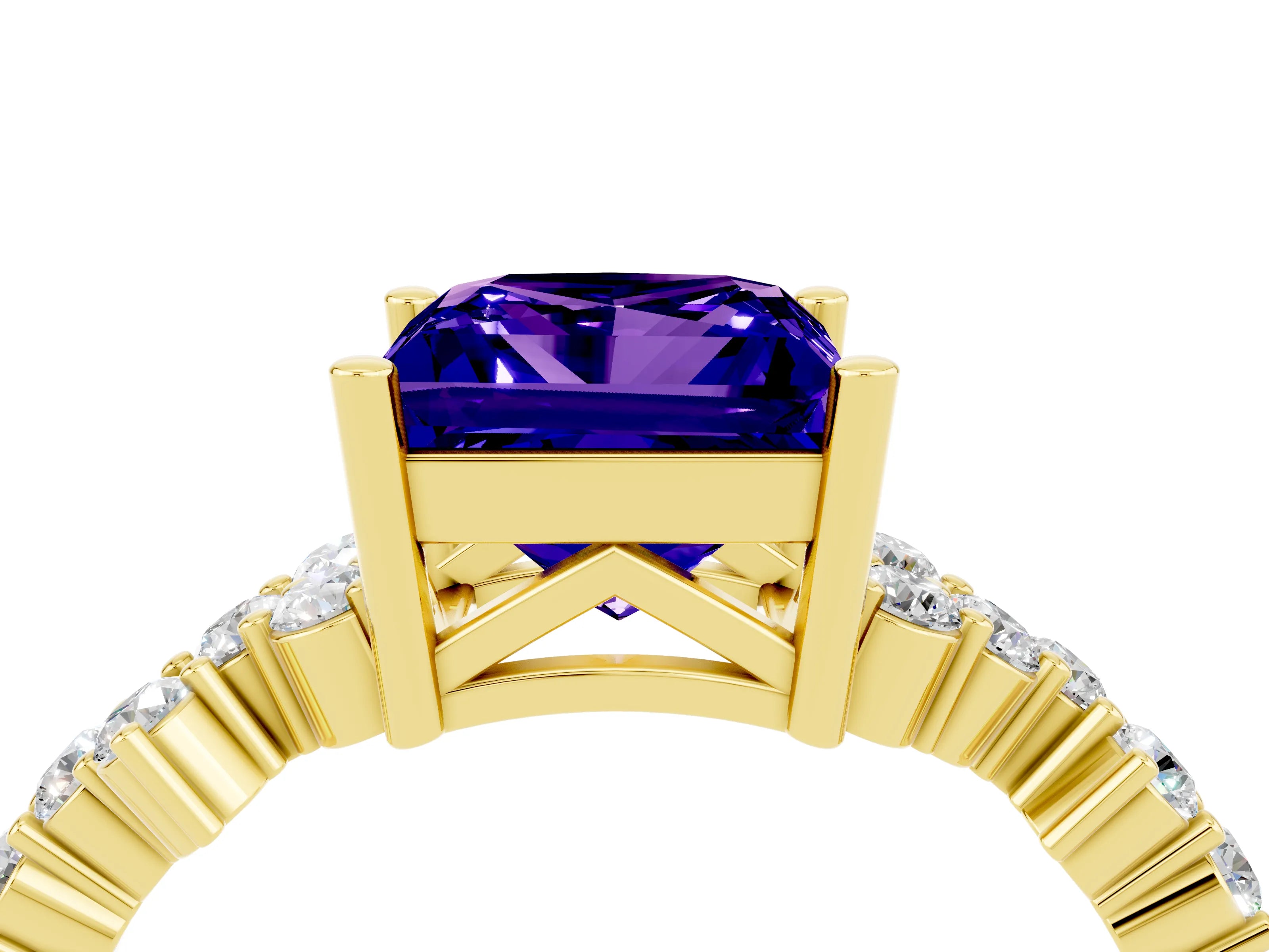 Yellow gold Princess Cut Diamond Cluster Pavé Band with Four-Prong Setting_4